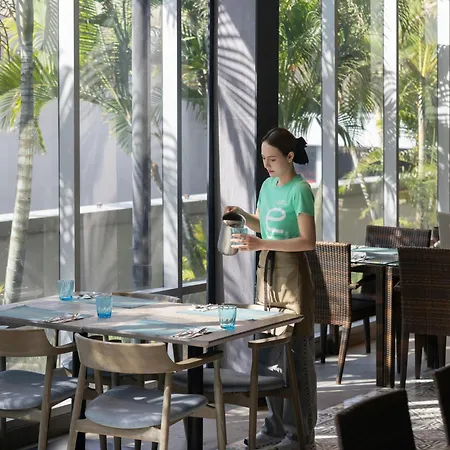 Centara Life Government Complex Hotel & Convention Centre Chaeng Watthana