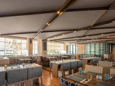 Centara Life Government Complex & Convention Centre Chaeng Watthana 4*
