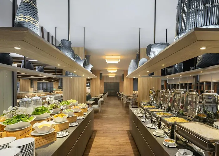 Centara Life Government Complex & Convention Centre Chaeng Watthana Hotel 4*