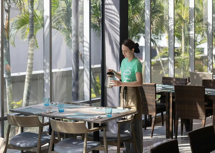 Centara Life Government Complex & Convention Centre Chaeng Watthana Hotel 4*