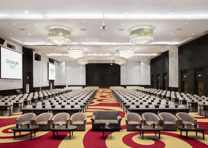 Hotel Centara Life Government Complex & Convention Centre Chaeng Watthana 4*