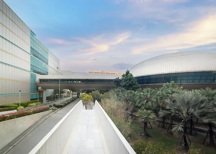 Centara Life Government Complex & Convention Centre Chaeng Watthana 방콕